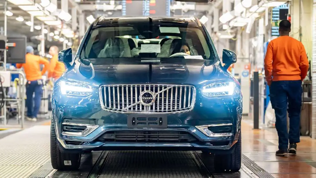 ഡീസല് എന്ജിനില് വോള്വോ നിര്മിച്ച XC90 എസ്.യു.വിയുടെ അവസാനത്തെ യൂണിറ്റ് | Photo: Volvo