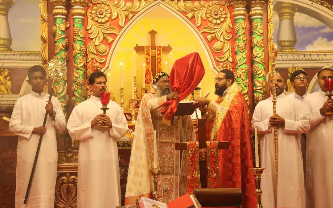 ബഹ്റൈന് സെന്റ് പീറ്റേഴ്സ് യാക്കോബായ സുറിയാനി പള്ളിയില് നടത്തിയ ഈസ്റ്റര് ശുശ്രൂഷ