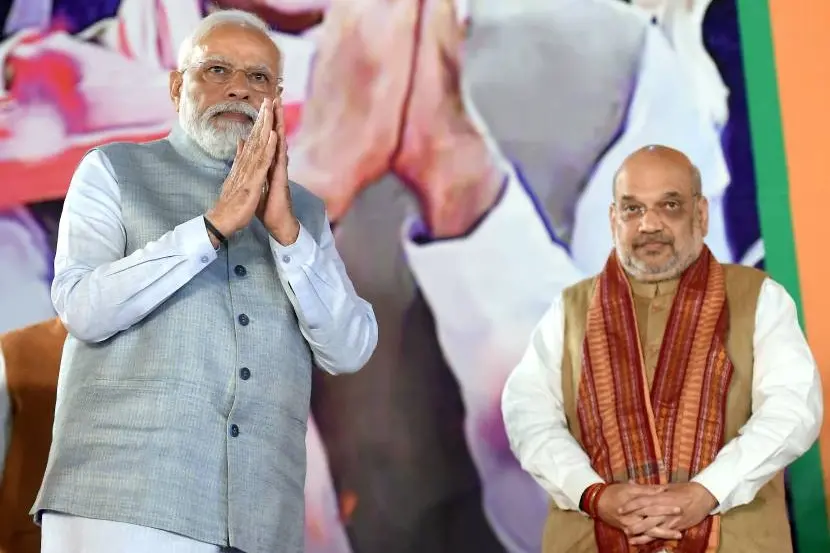 ഗുജറാത്ത് ബി.ജെ.പിയില് പാളയത്തില് പട