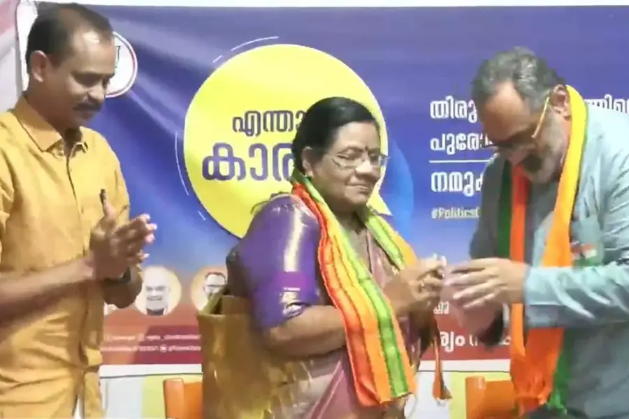 കോൺഗ്രസിന് വീണ്ടും തിരിച്ചടി; മഹിളാ കോൺഗ്രസ് സംസ്ഥാന കമ്മിറ്റി അംഗം ബിജെപിയിൽ ചേർന്നു