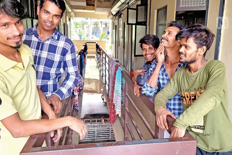 ഇവിടെ സംഗതി കുറച്ചുകൂടി കളറാണ്; മറുനാടൻതൊഴിലാളികളുടെ വോട്ടുചിന്തകൾ