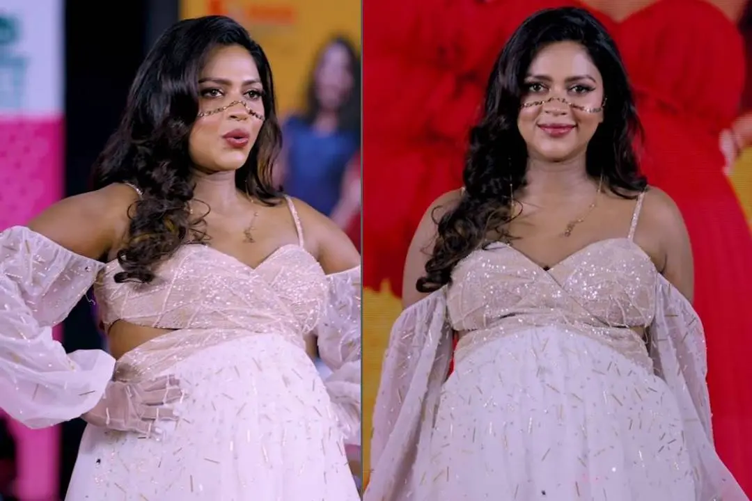 റാംപ് വാക്കിനിടെ അമല പോള് | Photo: instagram