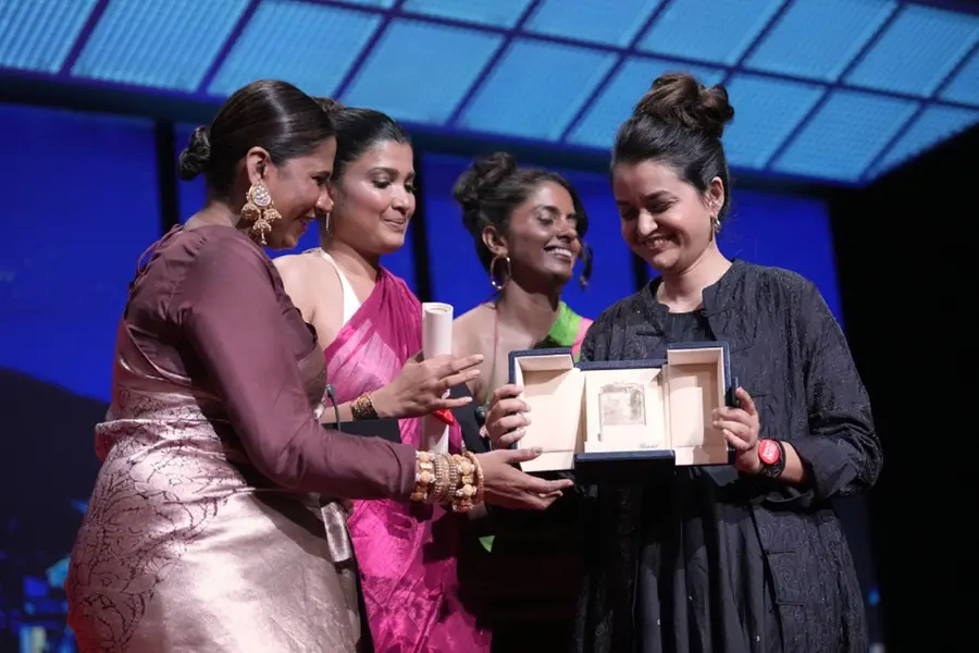 ഗ്രാന്റ് പ്രീ പുരസ്കാരം നേടുന്ന ആദ്യ ഇന്ത്യന് സിനിമ; ചരിത്രമെഴുതി ഓള് വീ ഇമാജിന് ആസ് ലൈറ്റ്