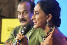 കാതോർക്കുന്നു, ബോംബെ ജയശ്രീയുടെ പാട്ടിനായി; ഓർമ്മകളുമായി രവി മേനോൻ