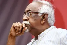 'ഞാന്‍ വാദി'; കെ.ജി.എസ്സിന്റെ കൈയക്ഷരത്തില്‍ കവിത