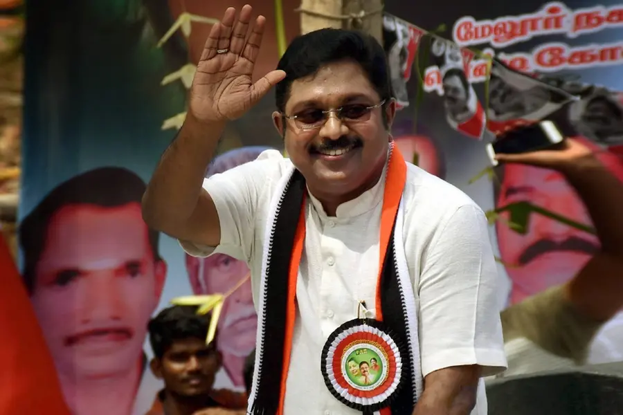 'ഒ.പി.എസ്സുമായി CPM-CPI ബന്ധം പോലെയുള്ള അടുപ്പം'; NDA ചേരിയിലേക്കെന്ന സൂചന നൽകി TTV ദിനകരന്‍