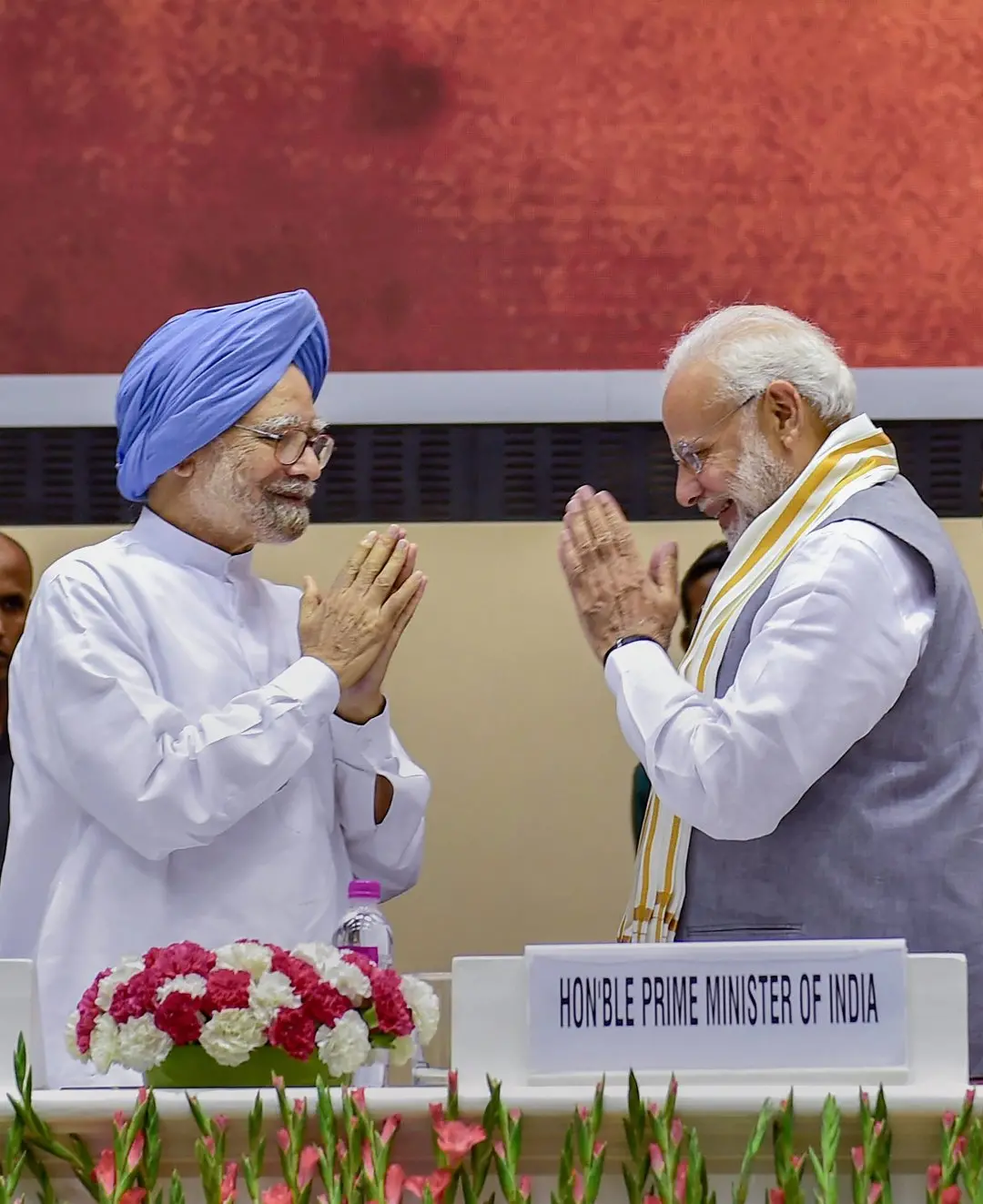 മന്മോഹന് സിങ്, നരേന്ദ്ര മോദി File Photo: PTI