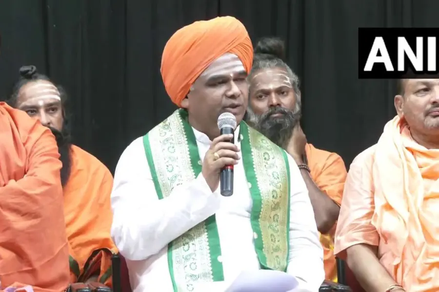 ധാര്‍വാഡില്‍ ബി.ജെ.പി.ക്ക് ആശ്വാസം; മത്സരത്തില്‍നിന്ന് പിന്മാറി ലിംഗായത്ത് മഠാധിപതി