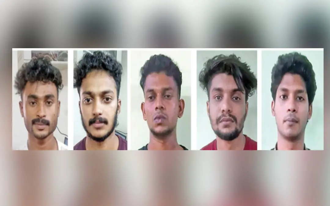 അറസ്റ്റിലായ സഫ് വാന്, മുഹമ്മദ് ഇര്ഷാദ്, അനന്തു, ഇവാന്, ആബിദ്