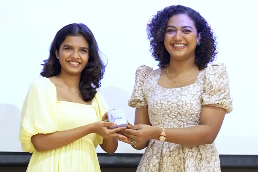 ആര്ത്തവ ശുചിത്വ ദിനം; സൗജന്യ മെന്സ്ട്രല് കപ്പ് വിതരണം നടത്തി