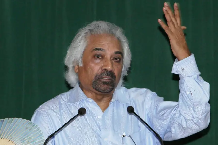 'ദക്ഷിണേന്ത്യക്കാർ ആഫ്രിക്കക്കാരേപ്പോലെയും..'; വിവാദമായി പിത്രോദയുടെ പരാമർശം, കോൺഗ്രസ് പ്രതിരോധത്തിൽ
