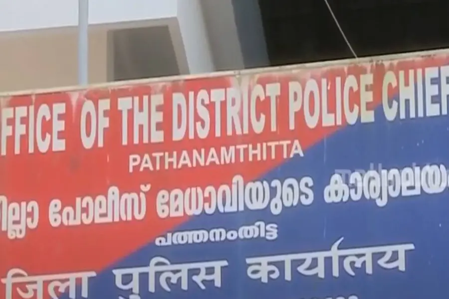ഇൻസ്റ്റഗ്രാം ബന്ധം,നഗ്നചിത്രം പ്രചരിപ്പിച്ചു;പ്ലസ് വൺ വിദ്യാർഥിനിയെ ഒട്ടേറെപേർ പീഡിപ്പിച്ചതായി പരാതി