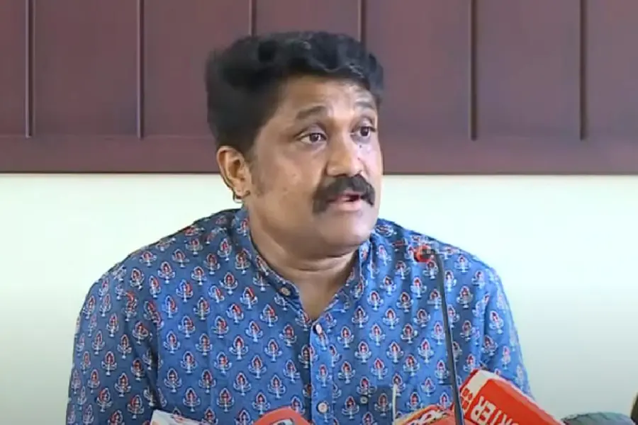 'പദവിക്ക് യോജിക്കുന്ന പരാമർശമാണോ നടത്തിയതെന്ന് ആത്മപരിശോധന നടത്തണം'; ബിനോയ് വിശ്വത്തോട് എ.എ. റഹീം