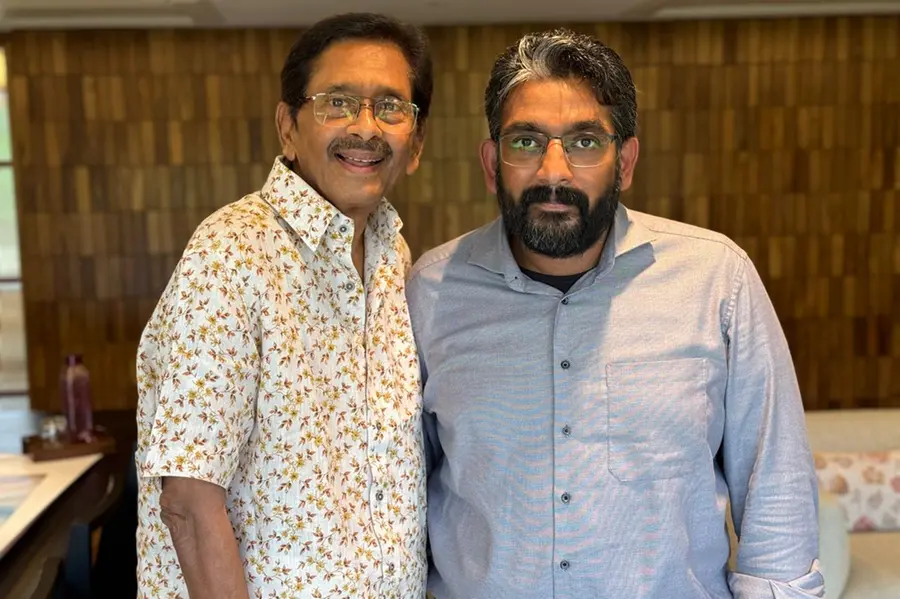 മോഹൻലാലിനെ കണ്ടു, ഇപ്പോൾ അദ്ദേഹത്തെ ഡോ. സണ്ണിയാക്കിയ ഫാസിലിനെയും; സ്വർഗതുല്യ നിമിഷത്തിൽ ഡോ. ജെമി