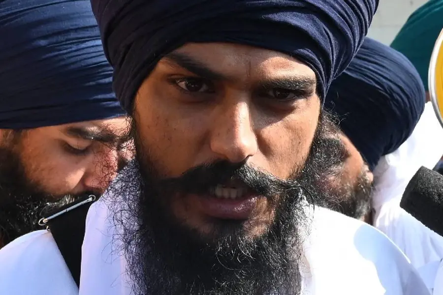 സത്യപ്രതിജ്ഞ ചെയ്യാന് അമൃത്പാലിന് നാലുദിവസം പരോള്; വെള്ളിയാഴ്ച പുറത്തിറങ്ങും