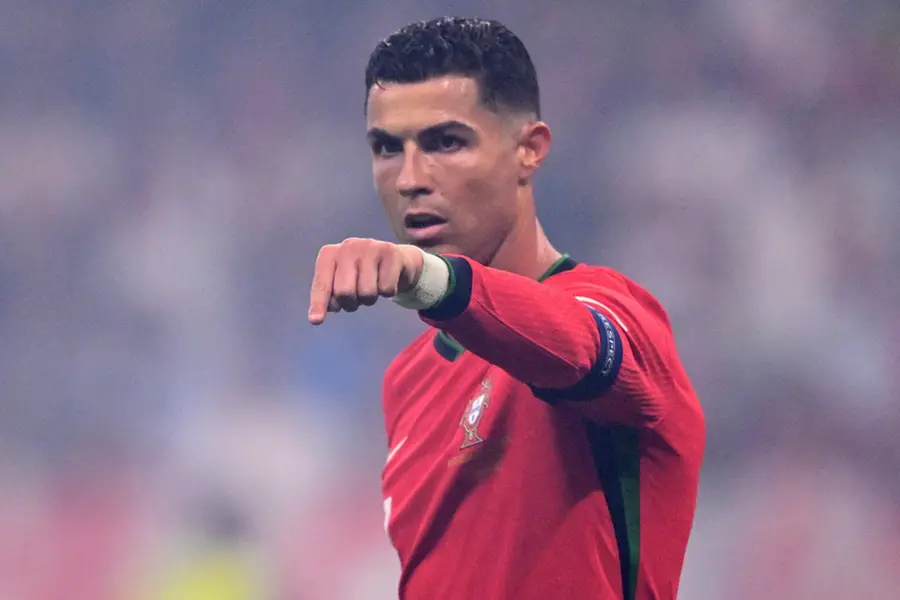 'CR7, MESSI, RF'; ധോനി മാത്രമല്ല, വിളിപ്പേരിന് ട്രേഡ്മാർക്ക് സ്വന്തമാക്കിയവർ ഒട്ടേറെ