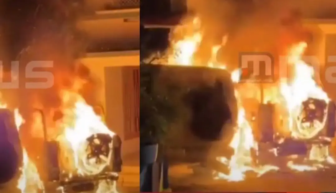 വീട്ടുമുറ്റത്ത് നിർത്തിയിട്ട വാഹനങ്ങൾക്ക് തീപിടിച്ചപ്പോൾ