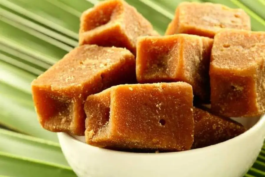 ശര്ക്കര കഴിക്കുന്നത് നല്ലതാണോ ; അറിഞ്ഞിരിക്കാം ഈ കാര്യങ്ങള്