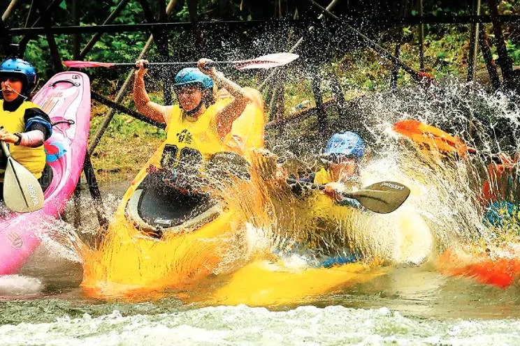 തുടങ്ങി ജലവിസ്മയം; മലബാര് റിവര് ഫെസ്റ്റിവലിന് തുടക്കം