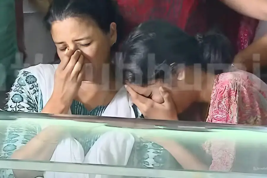 നവീന് ബാബു വീട്ടിലെത്തി, യാത്ര അവസാനിപ്പിച്ച് ചേതനയറ്റ്.. വിതുമ്പി നാട്