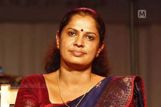 എ.ഡി.എമ്മിന്റെ മരണത്തില് പിപി ദിവ്യക്കെതിരെ കേസെടുത്തു; ആത്മഹത്യാപ്രേരണ കുറ്റം ചുമത്തി