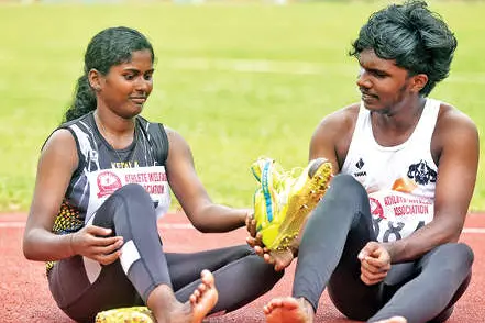 വര്ഷയുടെ മത്സരത്തിന് ശേഷം സ്പൈക്കിനായി രഹാന്റെ കാത്തിരിപ്പ് : ഒറ്റ സ്പൈക്കില് രണ്ടു സ്വർണം
