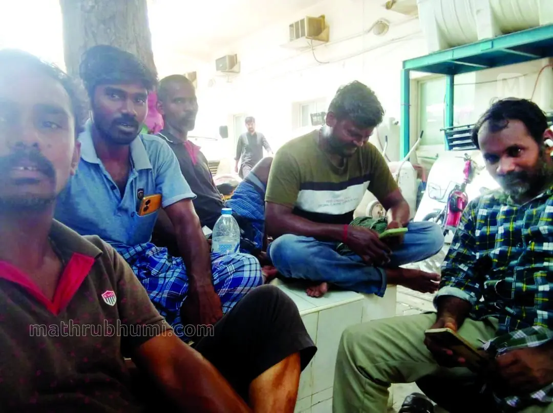 ദുരിതത്തിലായ തൊഴിലാളികള്