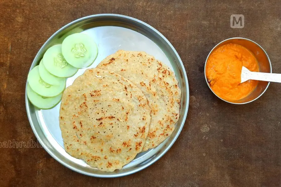ഇഡ്ഡലിയും അപ്പവും കഴിച്ചു മടുത്തോ?; സാലഡ് വെള്ളരികൊണ്ടൊരു കൊങ്കണി വിഭവം പരീക്ഷിച്ചാലോ