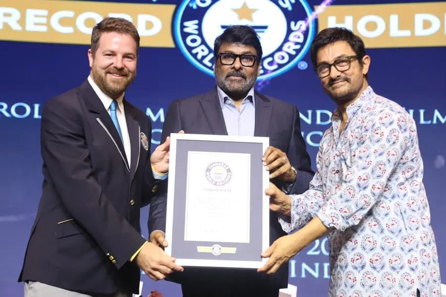 46 വർഷം, 537 ഗാനങ്ങൾ, 24,000 നൃത്തച്ചുവടുകൾ; ചിരഞ്ജീവിക്ക് ഗിന്നസ് ലോക റെക്കോർഡ്