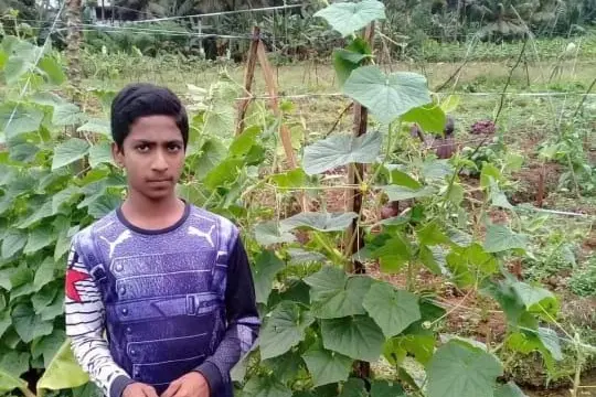 മികച്ച വിദ്യാർഥി കർഷകനുള്ള പുരസ്കാരം; ക്ലാസിലും കൃഷിയിടത്തിലും തിളങ്ങി അക്ഷയ്