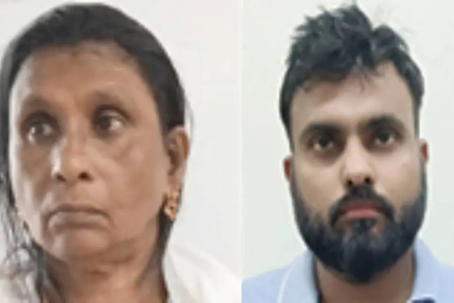 ആശുപത്രി പരിസരത്ത് ഡോക്ടര് ചമഞ്ഞ് കറക്കം, തട്ടിയെടുത്തത് അഞ്ചരലക്ഷം; അമ്മയും മകനും പിടിയില്