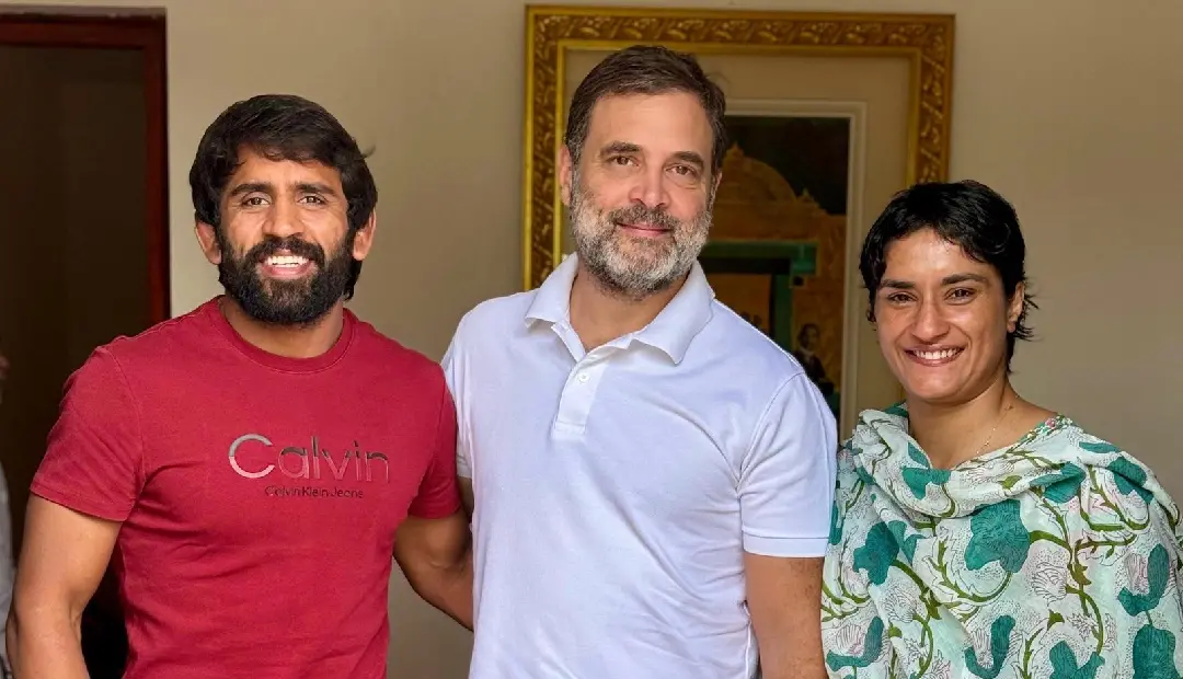 ബജ്റംഗ് പുനിയ, രാഹുൽ ഗാന്ധി, വിനേഷ് ഫോഗട്ട് | Photo:X@INCIndia