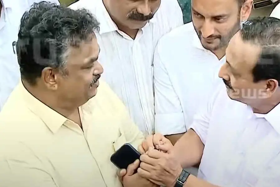 'ഞങ്ങൾ ഒരിക്കലും മറക്കില്ല; കുഞ്ഞുകളിപ്പാട്ടം കണ്ടപ്പോൾ വേദന തോന്നി, സാധ്യമായതെല്ലാം കർണാടക ചെയ്തു'