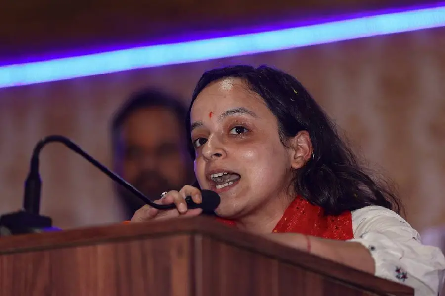 പിതാവിനെയും അമ്മാവനെയും ഭീകരര് വധിച്ചു; പ്രചാരണവേദിയില് മോദി ഉയര്ത്തിക്കാട്ടിയ ഷാഗുണിന് വിജയം