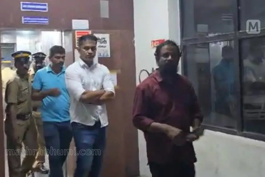 മയക്കുമരുന്ന് ഇടപാട്: ഓംപ്രകാശ് ഏറെനാളായി നിരീക്ഷണത്തില്, താരങ്ങള് എത്തിയത് ലഹരി പാര്ട്ടിക്കോ?