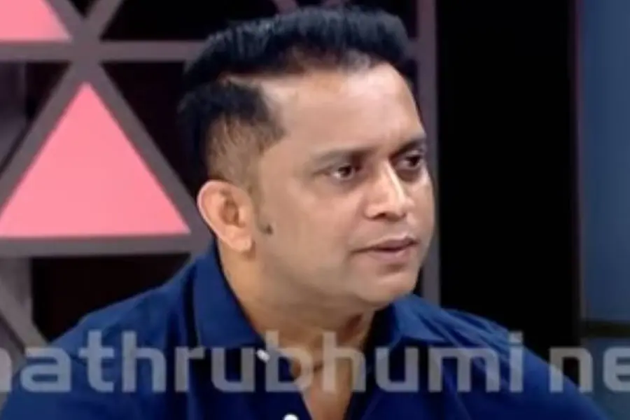 പ്രയാഗ മാര്ട്ടിനാണെന്ന് അറിഞ്ഞത് പിറ്റേന്ന് രാവിലെ; ശ്രീനാഥ് ഭാസി വന്നത് സുഹൃത്ത് വഴി - ഓം പ്രകാശ്