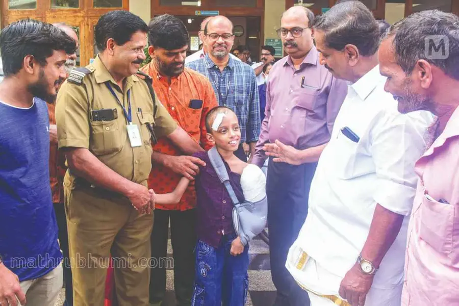 ഉരുൾപൊട്ടലിൽ ഗുരുതരപരിക്കേറ്റ അവ്യക്ത് എത്തിയത് തിരിച്ചറിയാൻപോലും ആവാതെ, മടക്കം മിടുക്കനായി