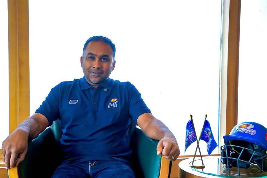 മാര്ക്ക് ബൗച്ചറിനെ മാറ്റി; മുംബൈ ഇന്ത്യന്സ് കോച്ചായി തിരിച്ചെത്തി മഹേല ജയവര്ധനെ