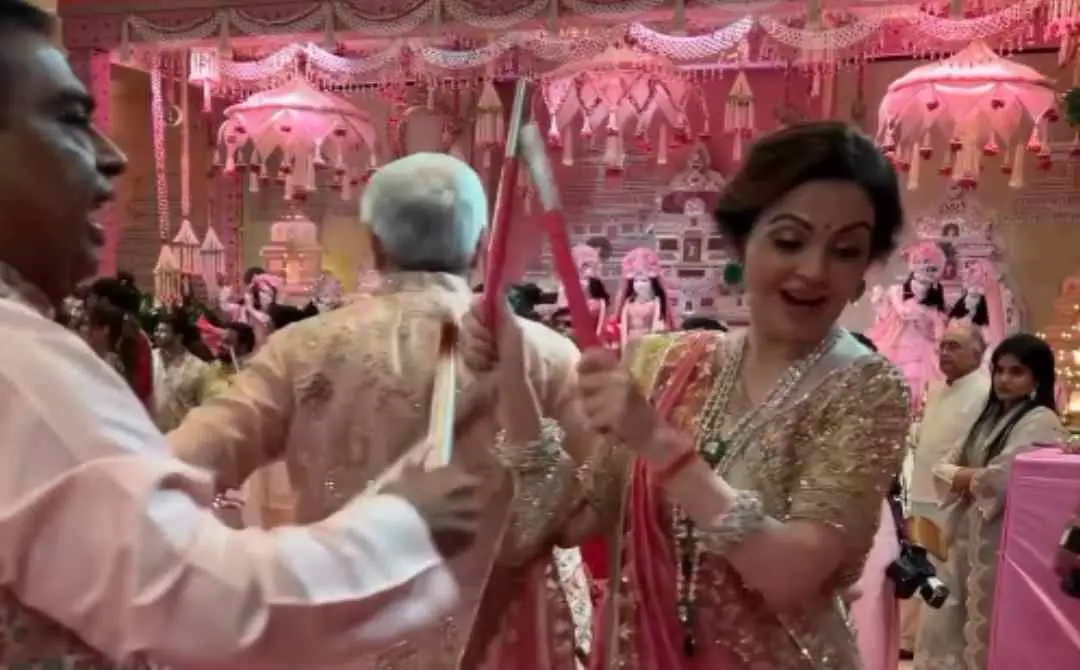 Screengrab: instagram.com/ambani_update