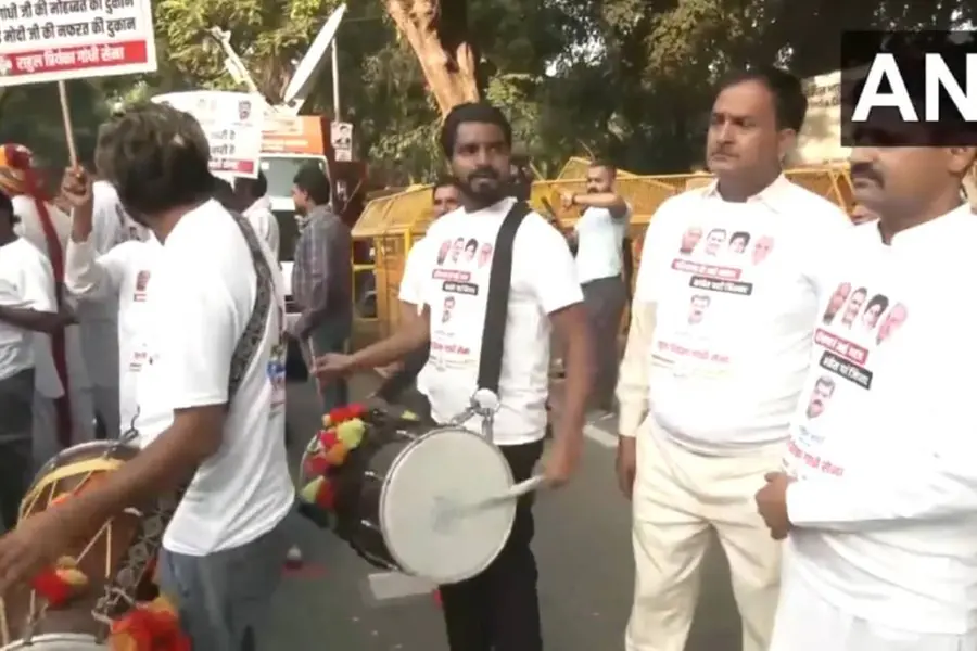 വോട്ടെണ്ണലിന് മുമ്പേ ആഘോഷം തുടങ്ങി കോണ്ഗ്രസ്; ഹരിയാണയില് വന് ലീഡിലേക്ക്