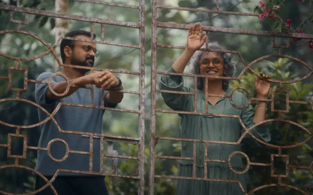 കുഞ്ചാക്കോ ബോബനും ജ്യോതിര്മയിയും ബോഗയ്ന്വില്ല ട്രെയിലറില് | Photo: Screen grab/ Amal Neerad Productions
