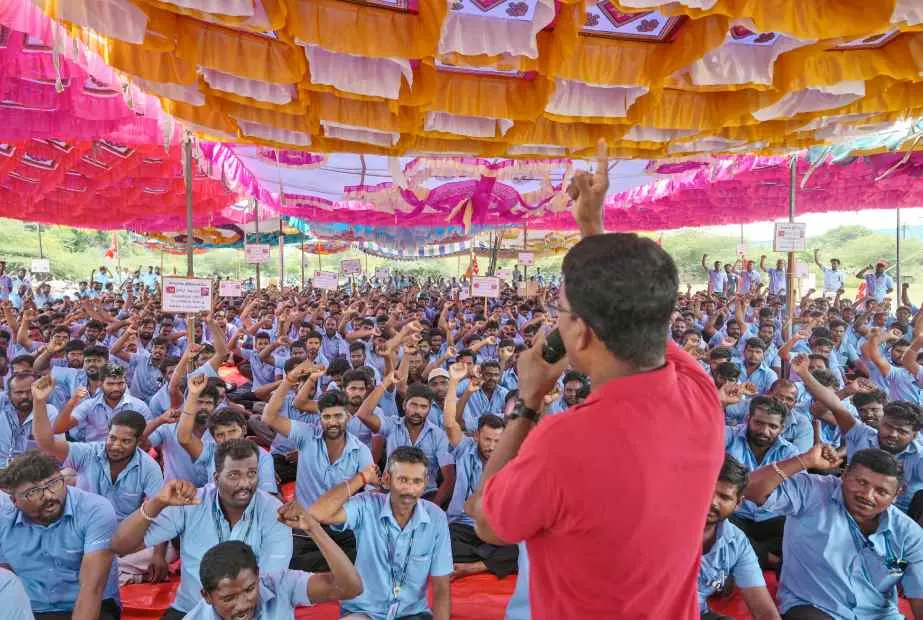സാംസങ് തൊഴിലാളികളുടെ പ്രതിഷേധത്തിൽ നിന്ന് | Photo:AP