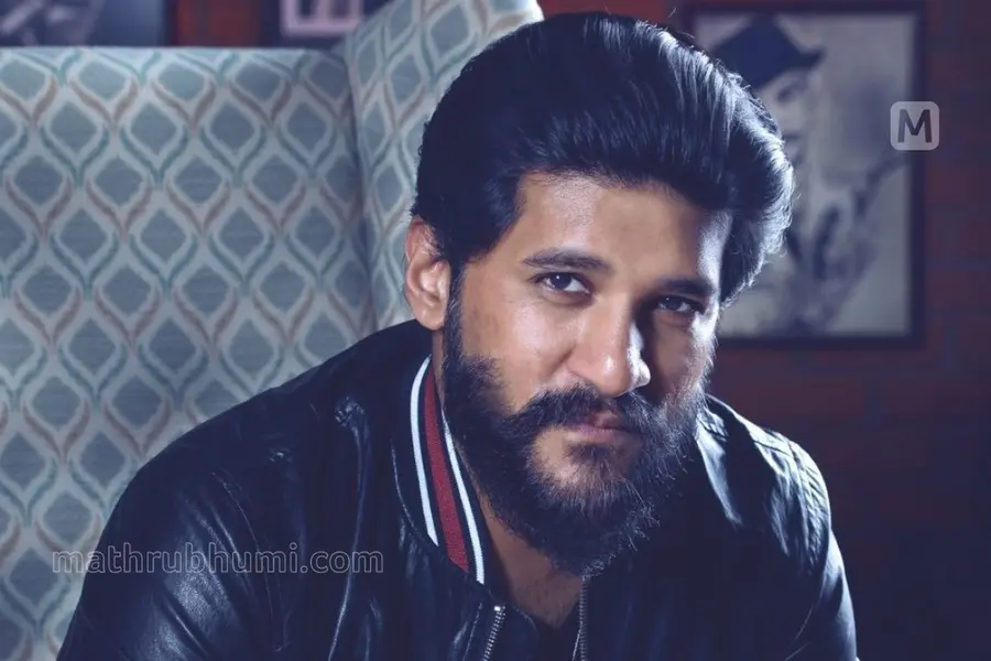 'ഒരാള് എങ്ങനെയാകരുതെന്ന് മക്കള് മനസിലാക്കണം, തെറ്റുകള് തുറന്ന് സമ്മതിക്കുന്നത് അതിനുവേണ്ടി'