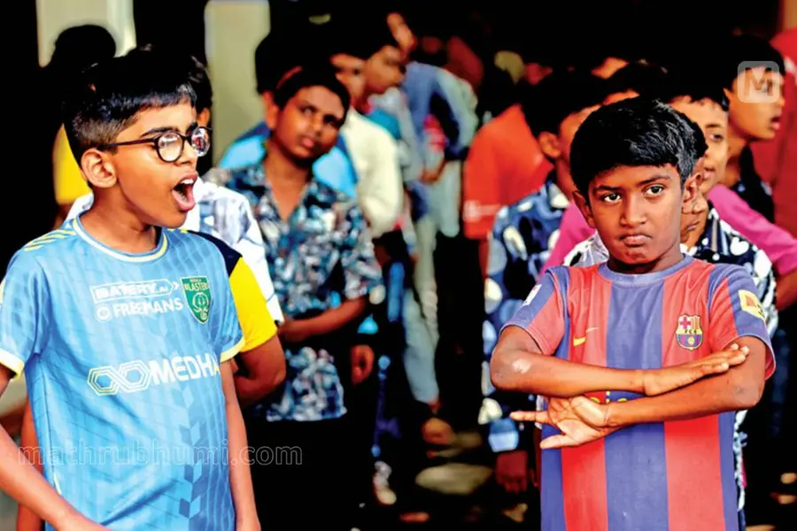 കീക്കാനത്തെ മെസ്സി, മുഴക്കോമിലെ ലൂണ; 'ഇവരുടെ കളി കാണാൻ പോകുന്നതേയുള്ളൂ'
