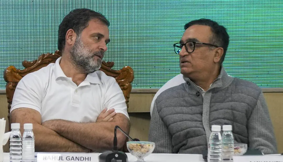 രാഹുൽ ഗാന്ധി, അജയ് മാക്കൻ | Photo:PTI