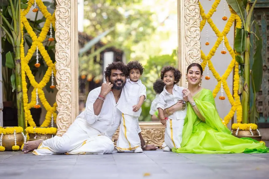 നാനും റൗഡി താനിലെ 'തങ്കമേ' ഗാനമാലപിച്ച് നയന്താരയുടെ ഇരട്ടക്കുട്ടികള്; വീഡിയോ പങ്കുവെച്ച് വിഘ്നേഷ്