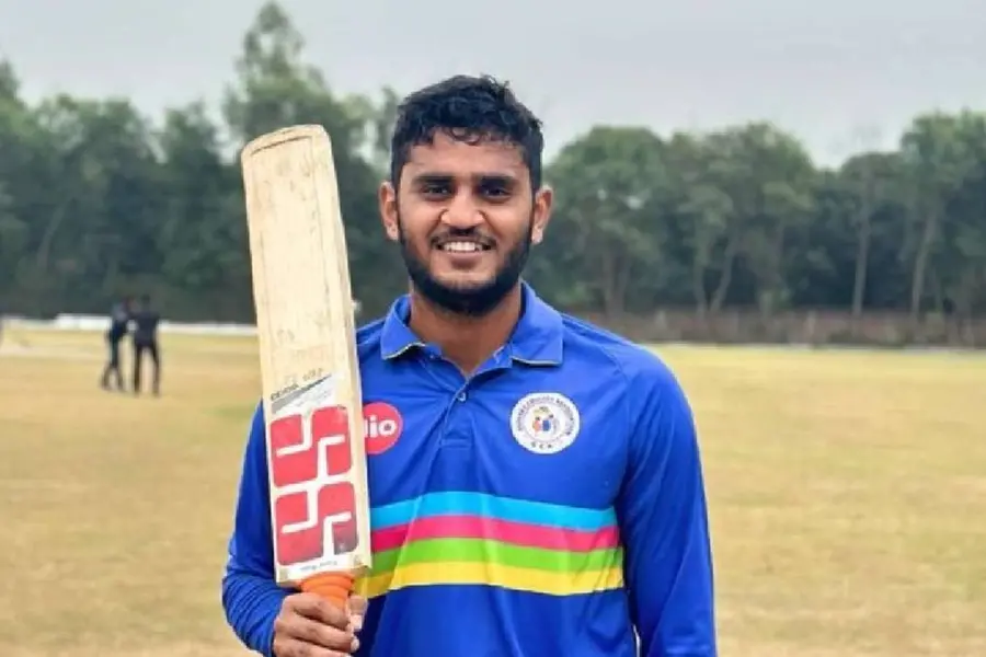 ലേലത്തിലെ അവഗണനയ്ക്ക് ബാറ്റുകൊണ്ട് മറുപടി; പന്തിനെ മറികടന്ന് ഉര്വില് പട്ടേല്, വേഗമേറിയ സെഞ്ചുറി