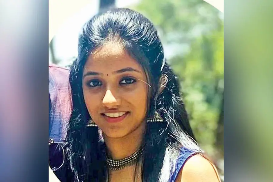 നഴ്സിങ് വിദ്യാർഥിനിയുടെ മരണത്തിൽ ദുരൂഹത ആരോപിച്ച് കുടുബം; സിറ്റി പോലീസ് കമ്മീഷണർക്ക് പരാതി നൽകും