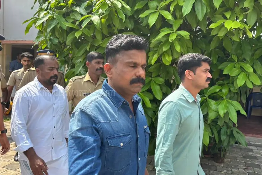 പെരിയ ഇരട്ടക്കൊല; ഗൂഢാലോചനയിലും കൊലയിലും പ്രതികളുടെ ബന്ധം കണ്ടെത്തുന്നതില്‍ വീഴ്ച