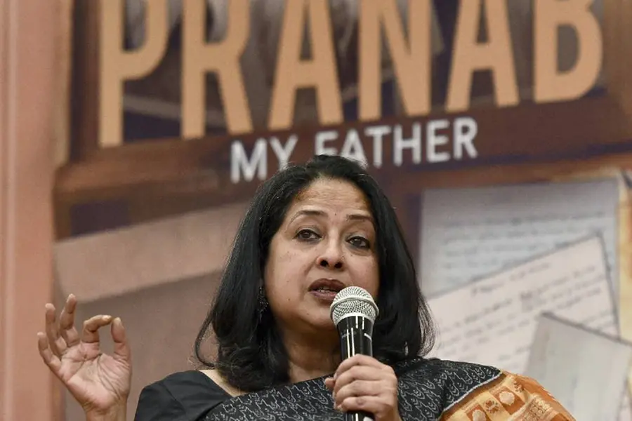 മൻമോഹൻ സിങ്ങിനായുള്ള സ്മാരക തർക്കം; കോൺഗ്രസിനെതിരേ രൂക്ഷവിമർശനവുമായി പ്രണബ് മുഖർജിയുടെ മകൾ